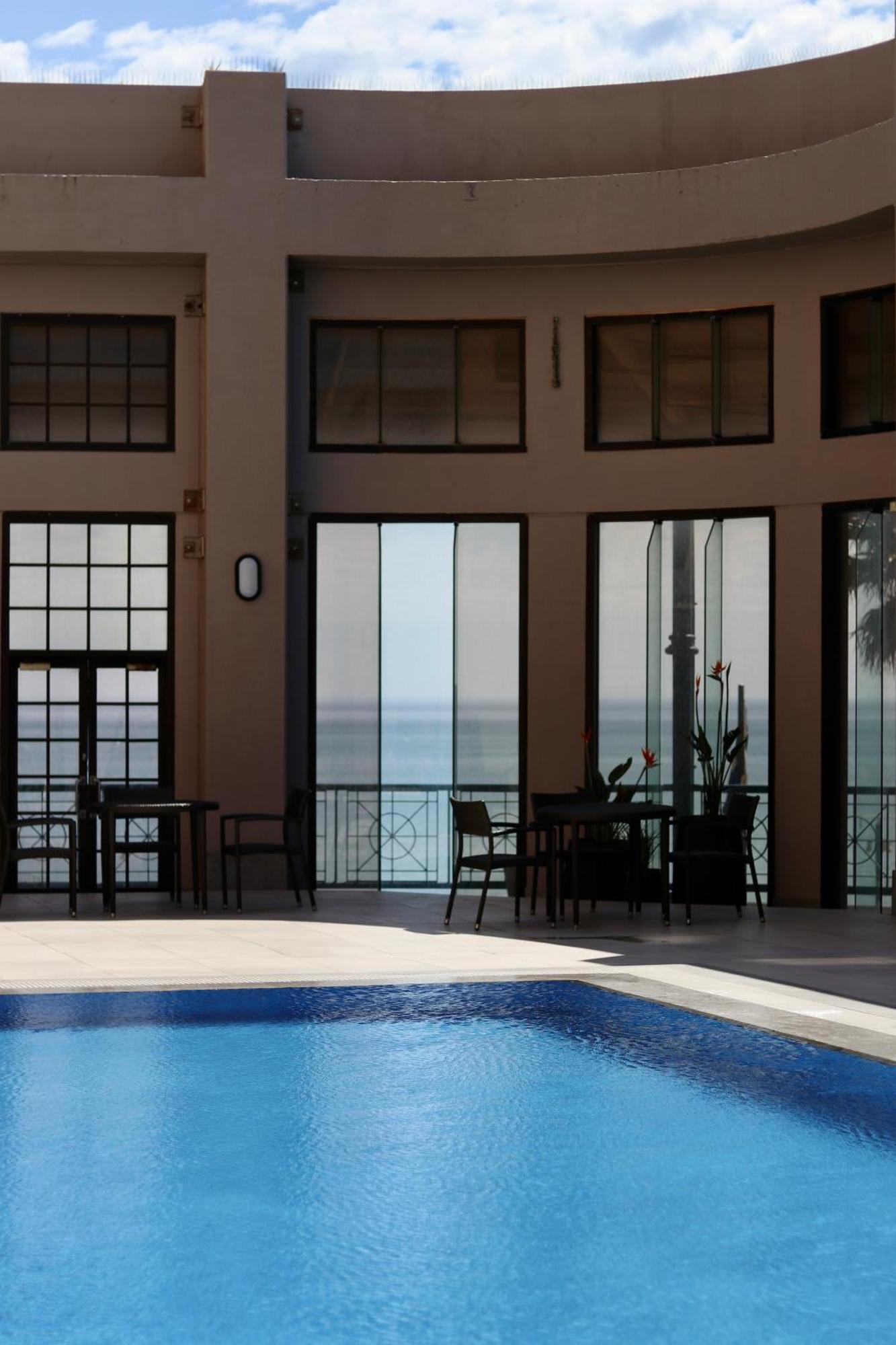 Stamford Grand Adelaide Hotel Glenelg Exterior photo